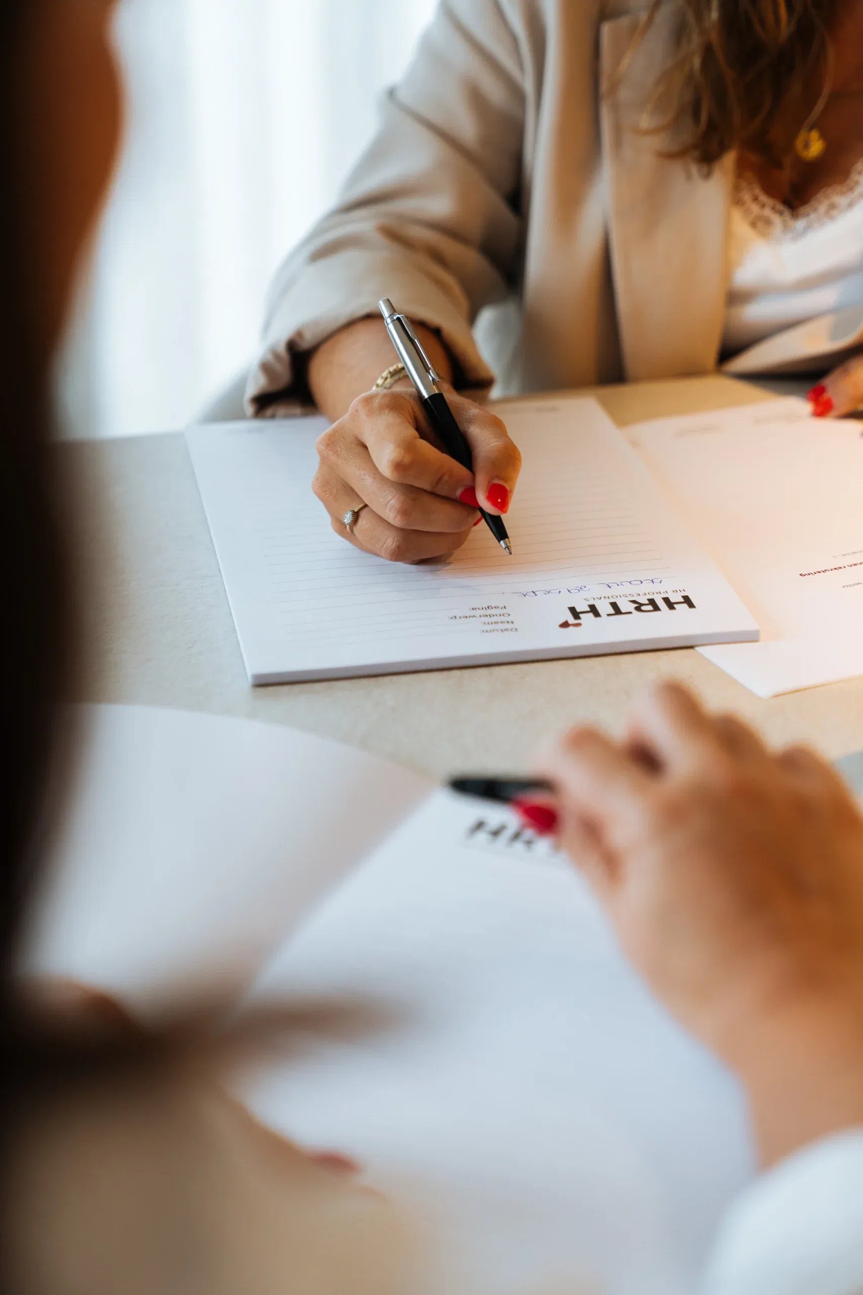 Zieke werknemer ontslaan: mag het, en wat kost het?